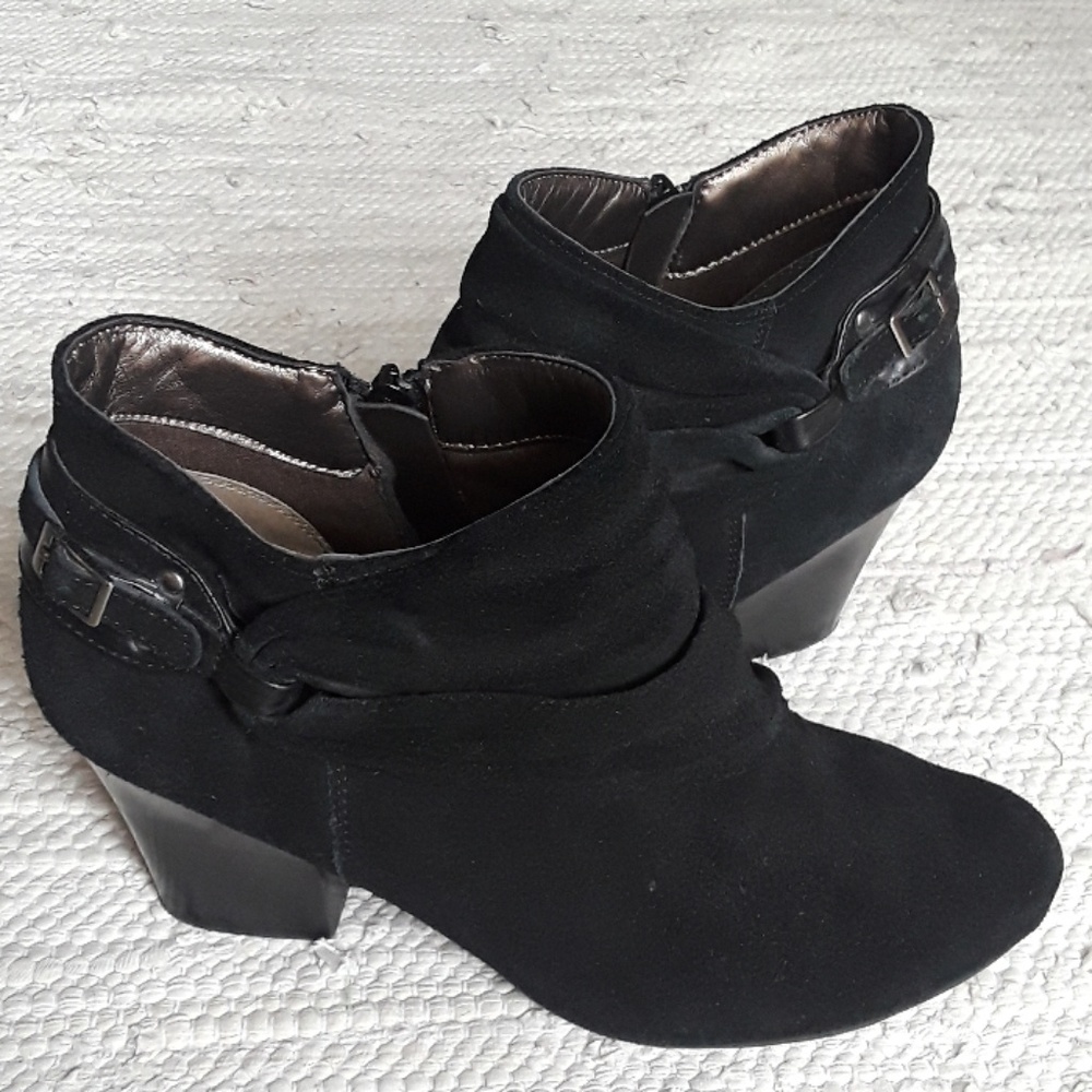 Andrew Geller Suede Boots